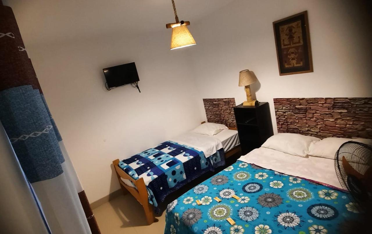 Hostal Brisa Marina Paracas Eksteriør billede