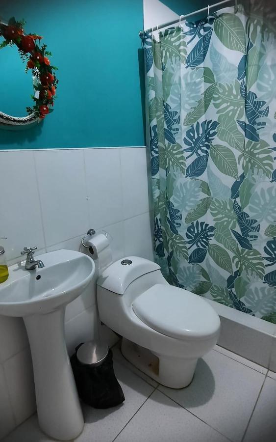 Hostal Brisa Marina Paracas Eksteriør billede
